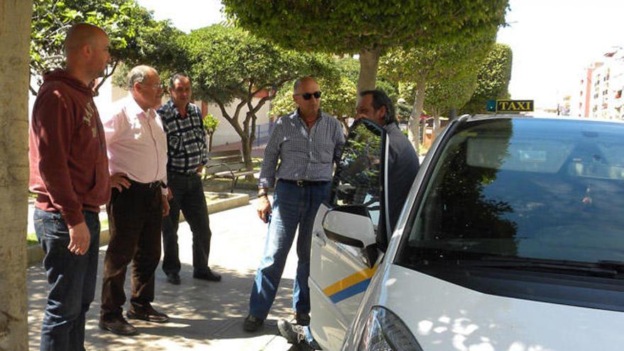 Taxistas rinconeros, en una de las paradas.