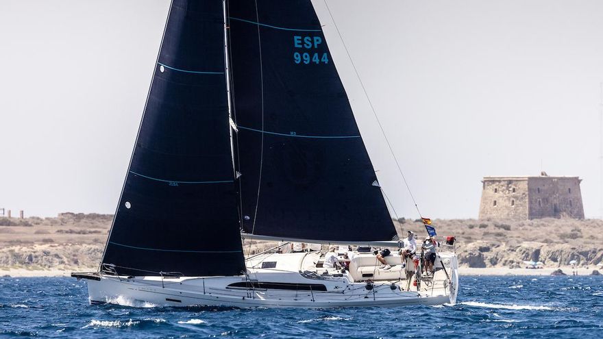Espectacular y rápida vuelta a la isla de Tabarca
