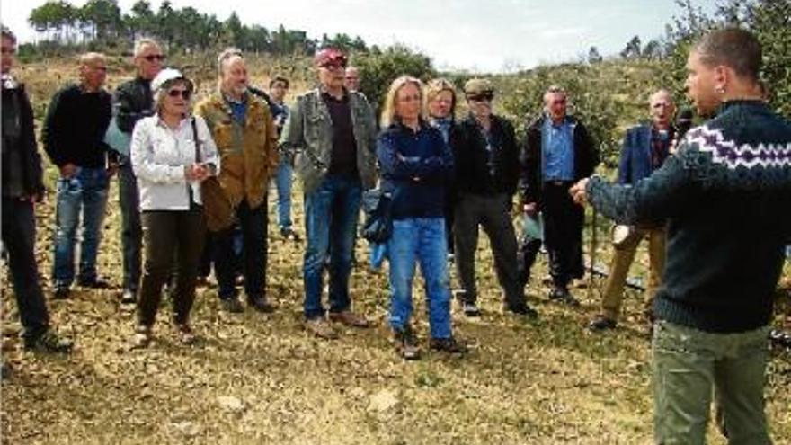 Els participants a la jornada van visitar la finca Anglarill i Bulsegura, als termes de Riner i Clariana