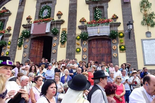 Procesion y Romeria por las Fiestas de las ...