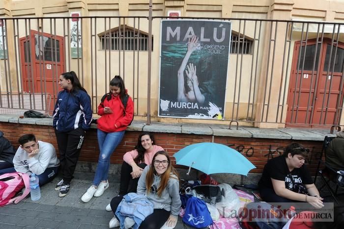 Colas para el concierto de Malú