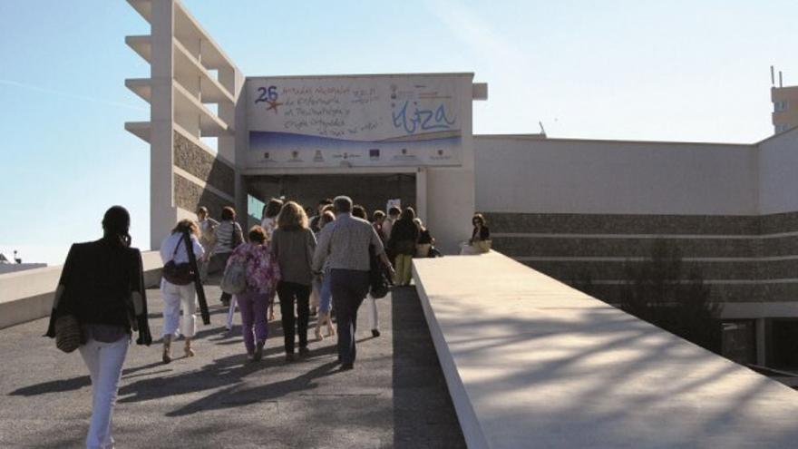 Los asistentes podrán participar en una jornada de análisis del futuro del sector MICE en Ibiza.