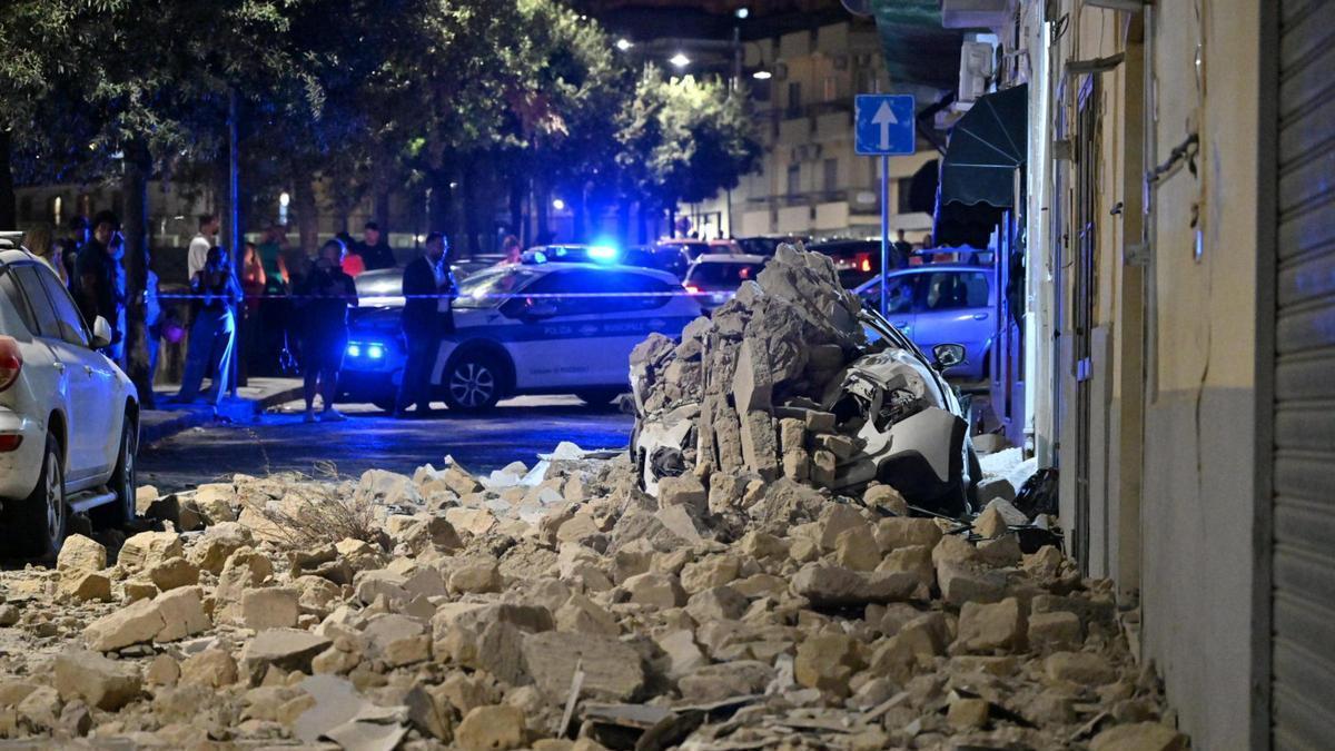 Un terremoto de 4,7 grados sacude Nápoles causando numerosos daños y al menos 8 heridos leves
