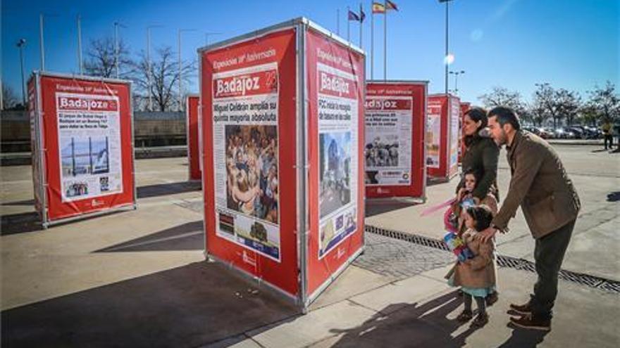 Abre la exposición de portadas de La Crónica en Iberocio