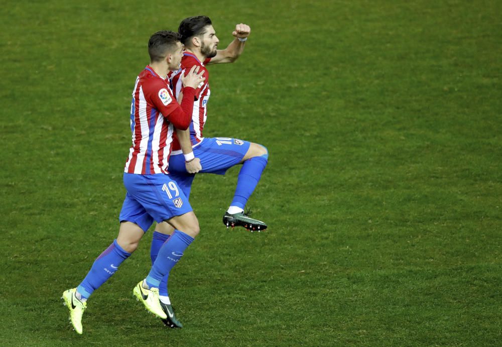 Las mejores fotografías del partido del conjunto celeste en el Vicente Calderón