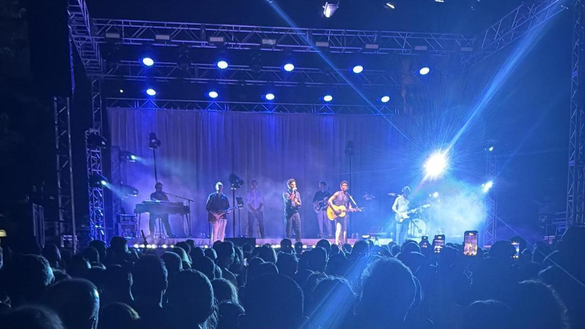 UP Plasencia abre la polémica por el coste del concierto de Taburete, 108.900 euros.