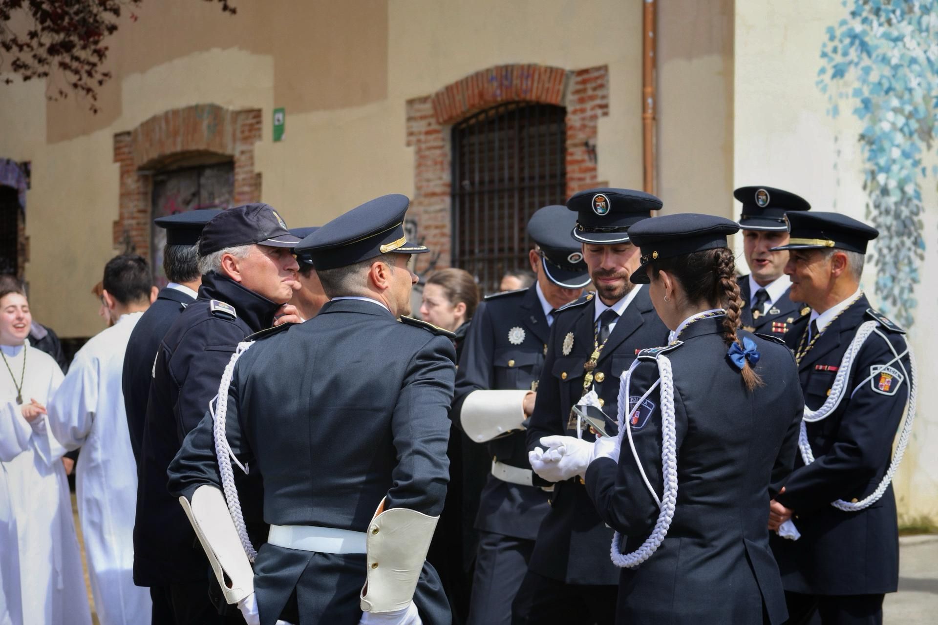 GALERÍA | Suspendida en el último minuto la procesión del Santo Entierro