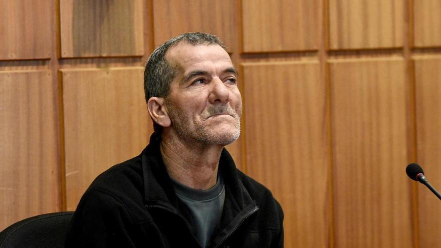 El crimen de la escalera de Lorca ya tiene sentencia: la víctima cortó la yugular a su asesino antes de recibir las 11 puñaladas que lo mataron