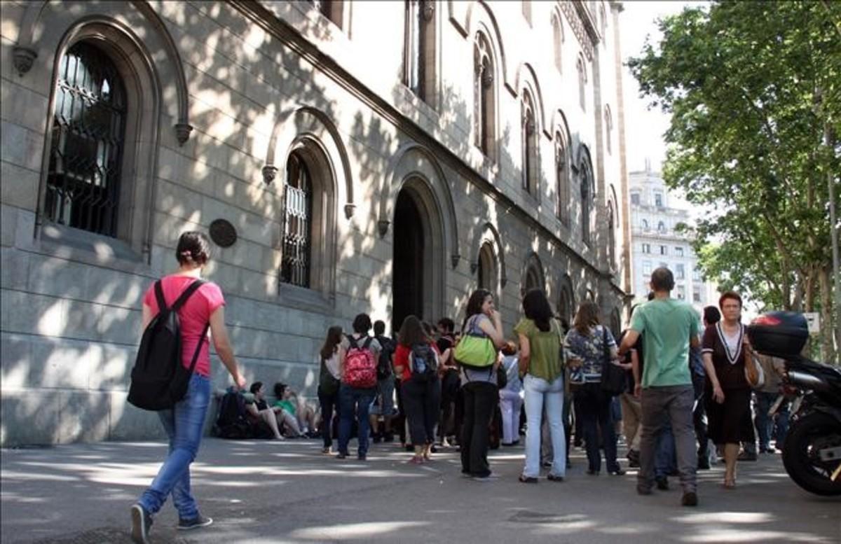 Exterior de l’edifici del Rectorat de la Universitat de Barcelona (UB).