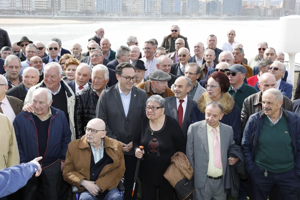 Distinción de nuevos socios de honor del Sporting.