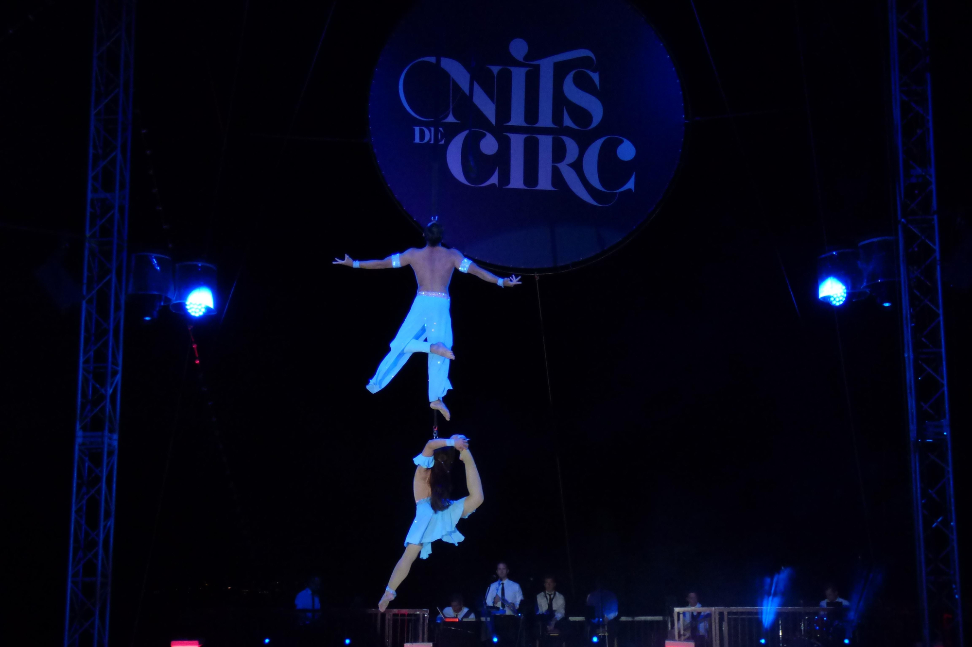 Els artistes volen sota les estrelles de Nits de Circ