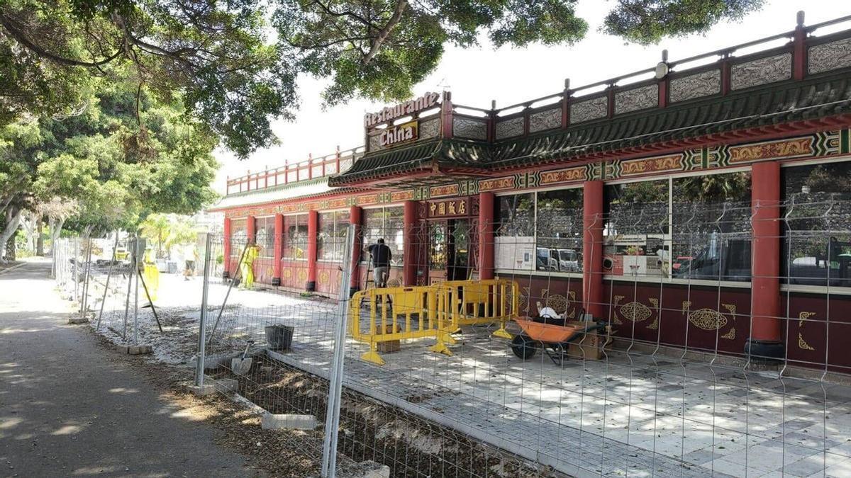 Restaurante China, situado en el paseo de la avenida de Anaga, en Santa Cruz de Tenerife