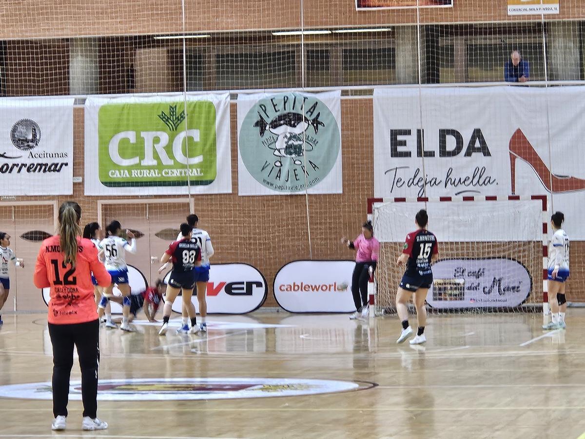 Instante del duelo entre Elda Prestigio y Atticgo Elche