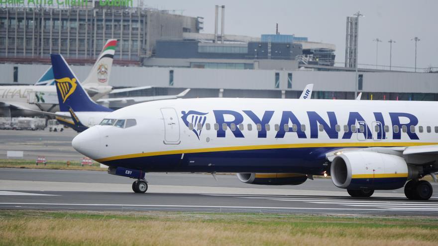 La polémica nueva norma de Ryanair que puede hacer pagar a los pasajeros