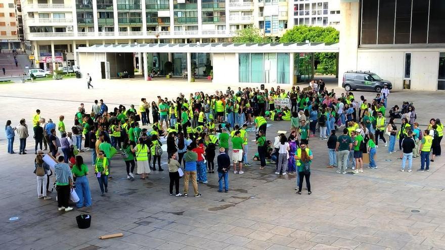 El PSOE acusa a Onda Benidorm de “silenciar” la protesta docente en plena huelga educativa