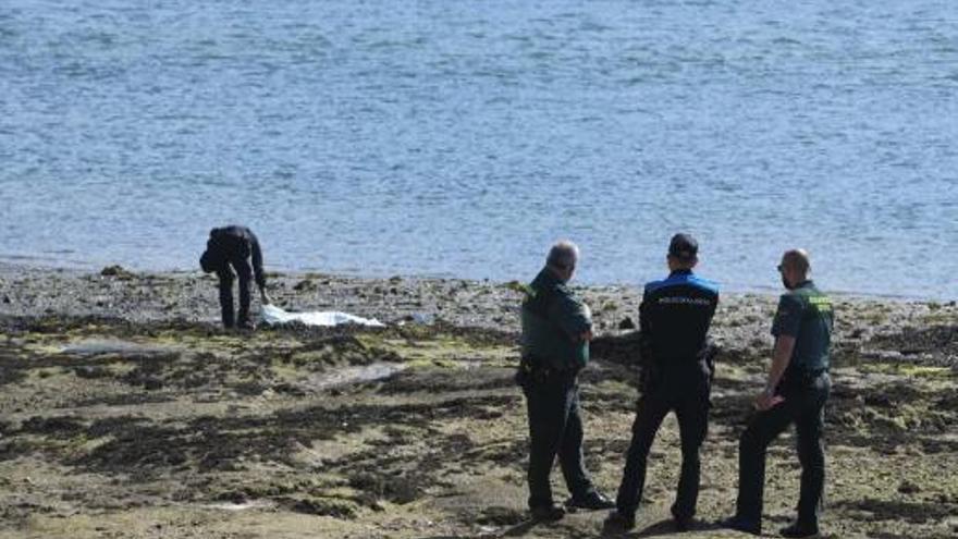 El cadáver de una mujer de sesenta años aparece flotando en Oleiros