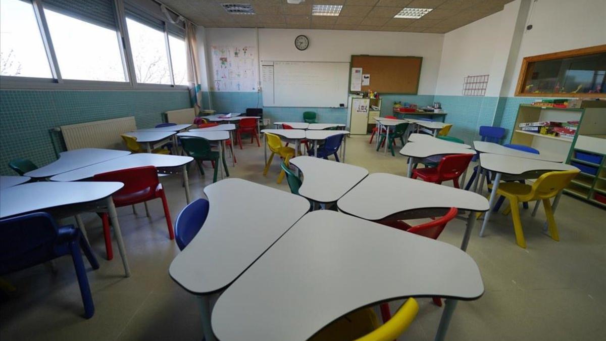 Clase vacía de alumnos en el Colegio Teresa Berganza de Madrid.