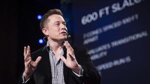 La primera mesura d’Elon Musk després de comprar Twitter