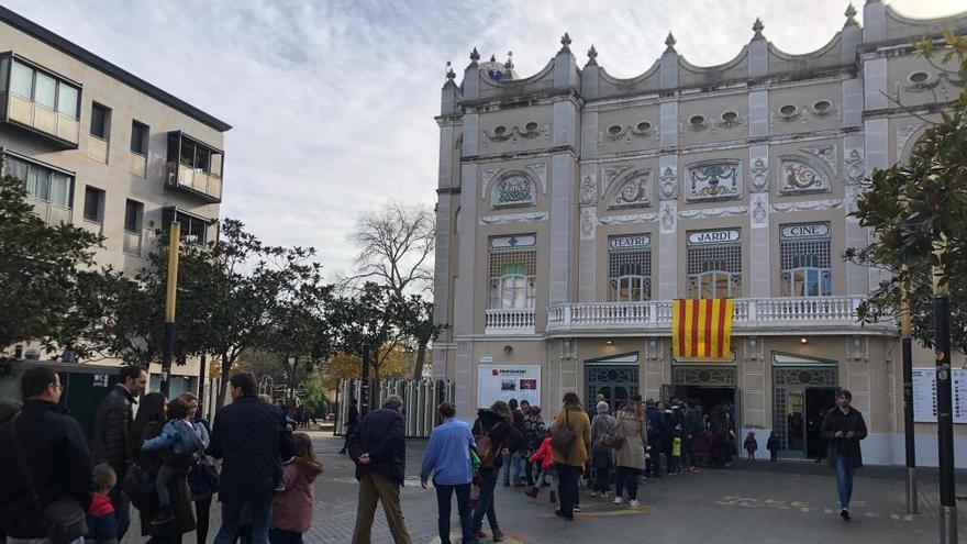 Figueres acosta la cultura a les persones amb dificultats auditives