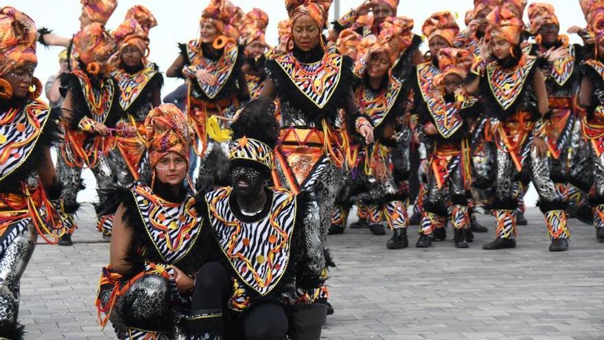 Odissea en el desert i Tribu africana, guanyadores del Carnaval de l&#039;Escala