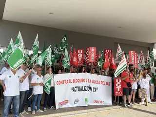 Los sindicatos salen a la calle en Málaga para denunciar la “lamentable situación” de la bolsa del SAS