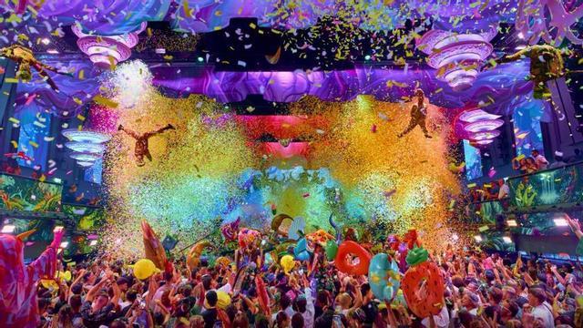elrow se caracteriza por llenar la pista de color. | TNL