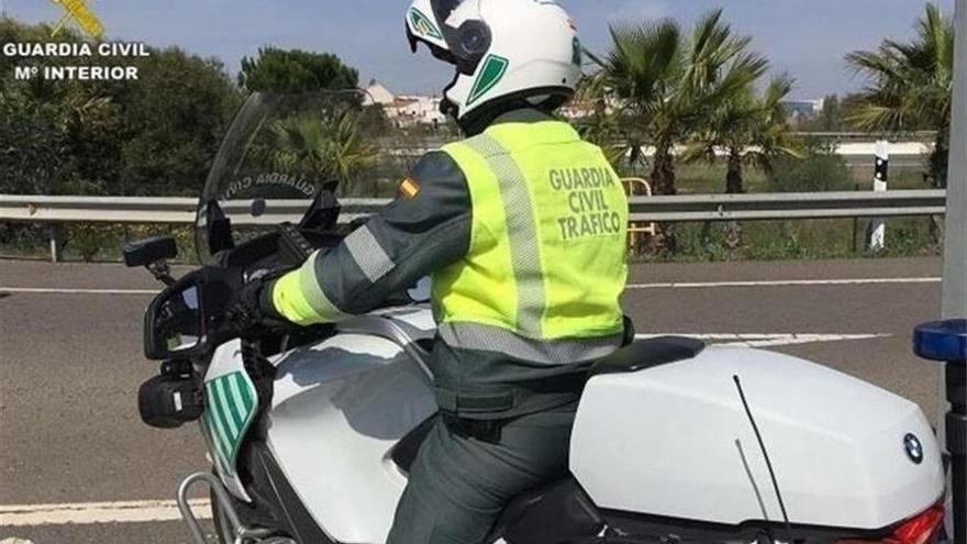 La provincia de Córdoba se tiñe de los colores de los motoristas de la Guardia Civil