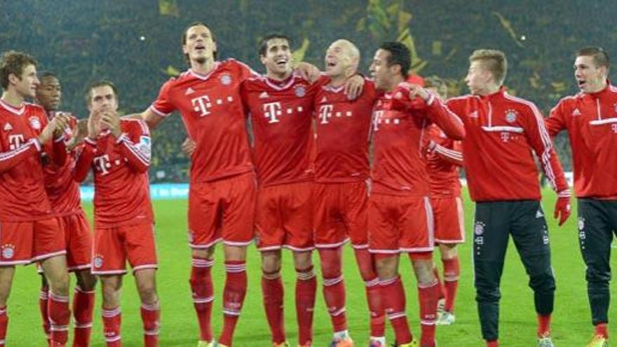 Los jugadores del Bayern celebran su victoria