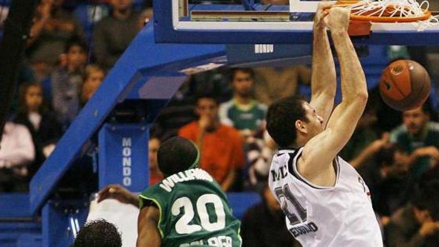 El Unicaja perdió su condición de invicto en la Euroliga.