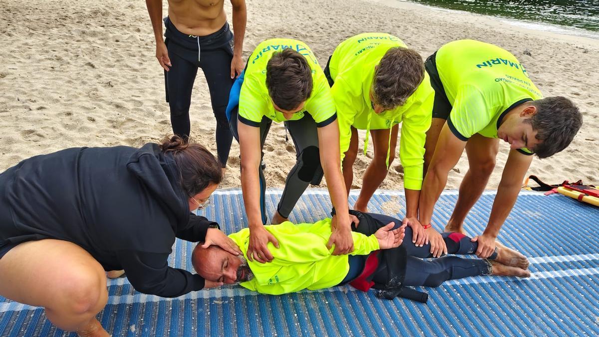 Un simulacro de los socorristas de Marín.