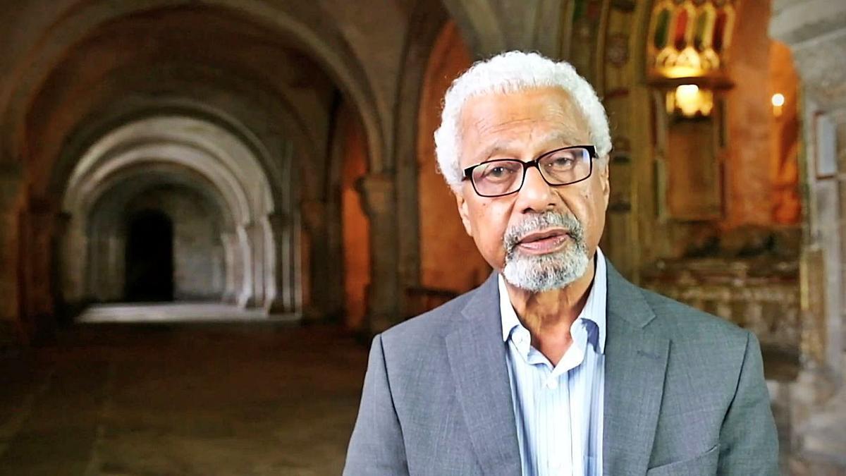 Abdulrazak Gurnah, en la catedral de Canterbury (Reino Unido), el pasado mes de junio. |   // REUTERS