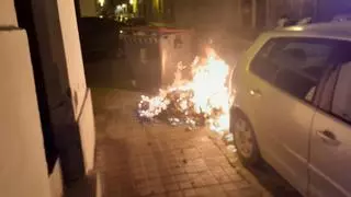 Arde un contenedor durante la madrugada en un histórico barrio de Las Palmas de Gran Canaria