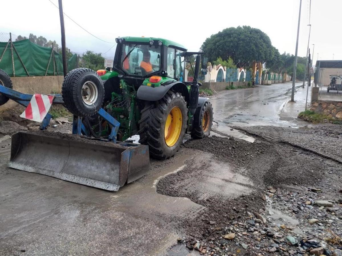 Trabajos de limpieza en Águilas.