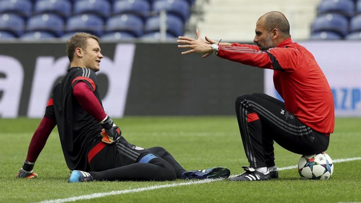 Guardiola y Neuer mantienen una excelente relación