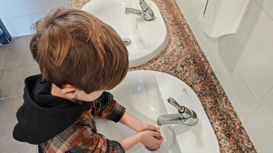 Restablecido el servicio de agua en el CEIP San Blas dos días después