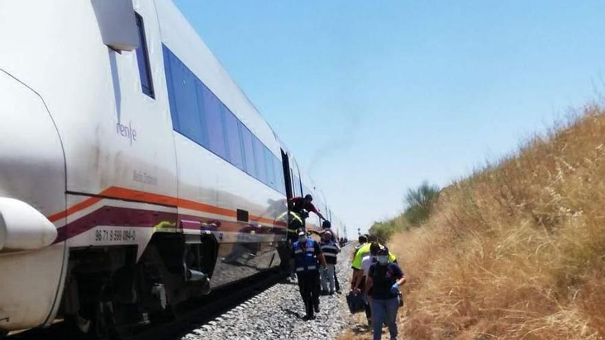 Tres horas de retraso en el tren a Madrid tras arrollar a un tractor en Torrijos