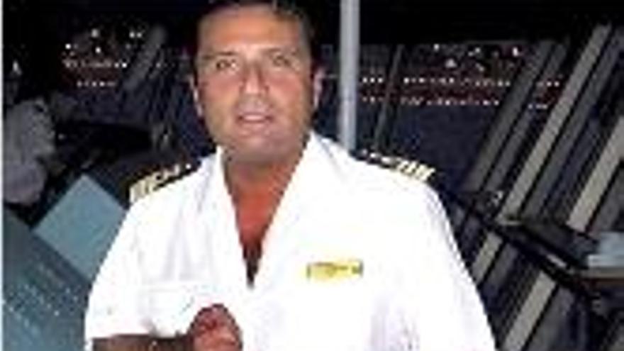 El capità del &quot;Costa Concordia&quot;: &quot;estic pitjor vist que Bin Laden&quot;