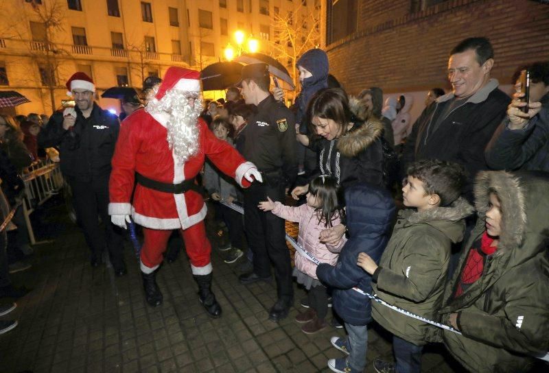 Visita de Papá Noel a la Policía Nacional