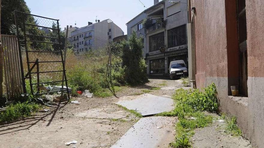 Primer tramo de la calle X, a escasos metros de la Praza da Igrexa. // Bernabé/Javier Lalín