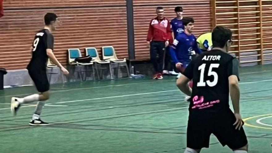 El derbi zamorano de División de Honor Juvenil acaba con una clara victoria benaventana