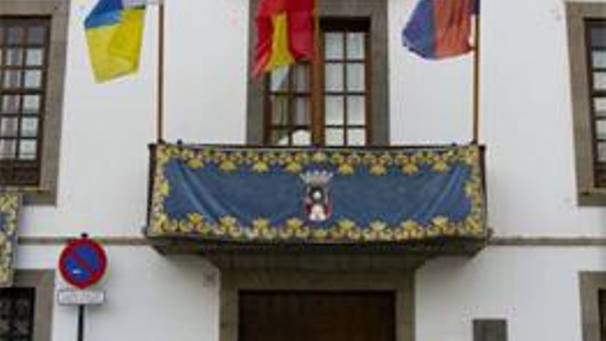 Telde reconoce a sus defensores de la cultura popular canaria con una emotiva entrega de distinciones