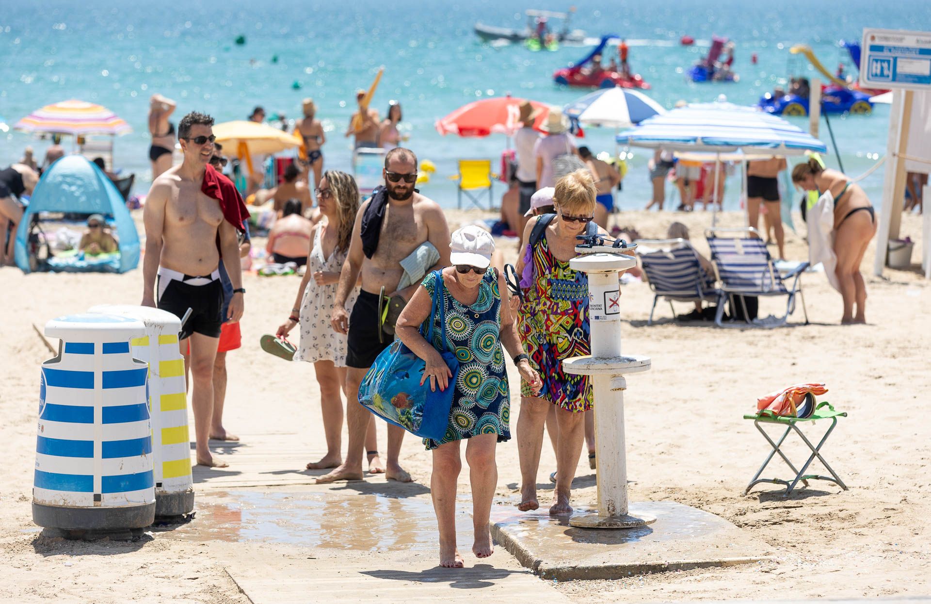 Junio se despide con las playas llenas