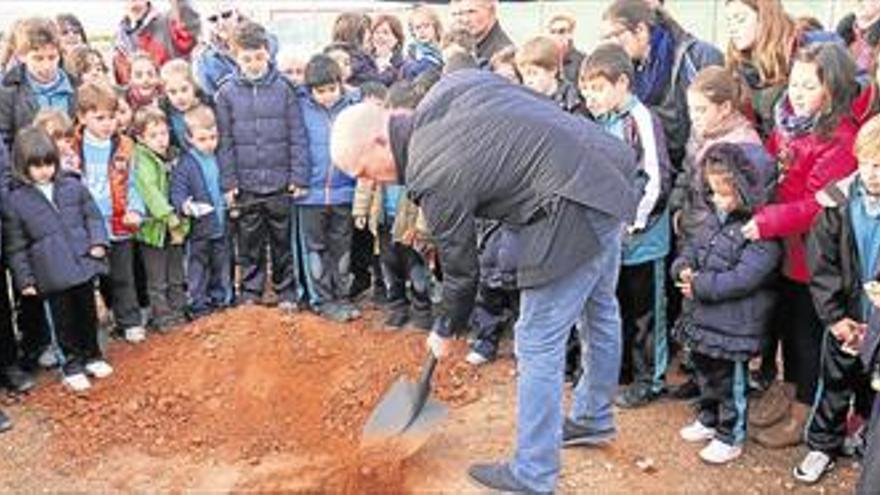 El acto de primera piedra más reivindicativo en Nules