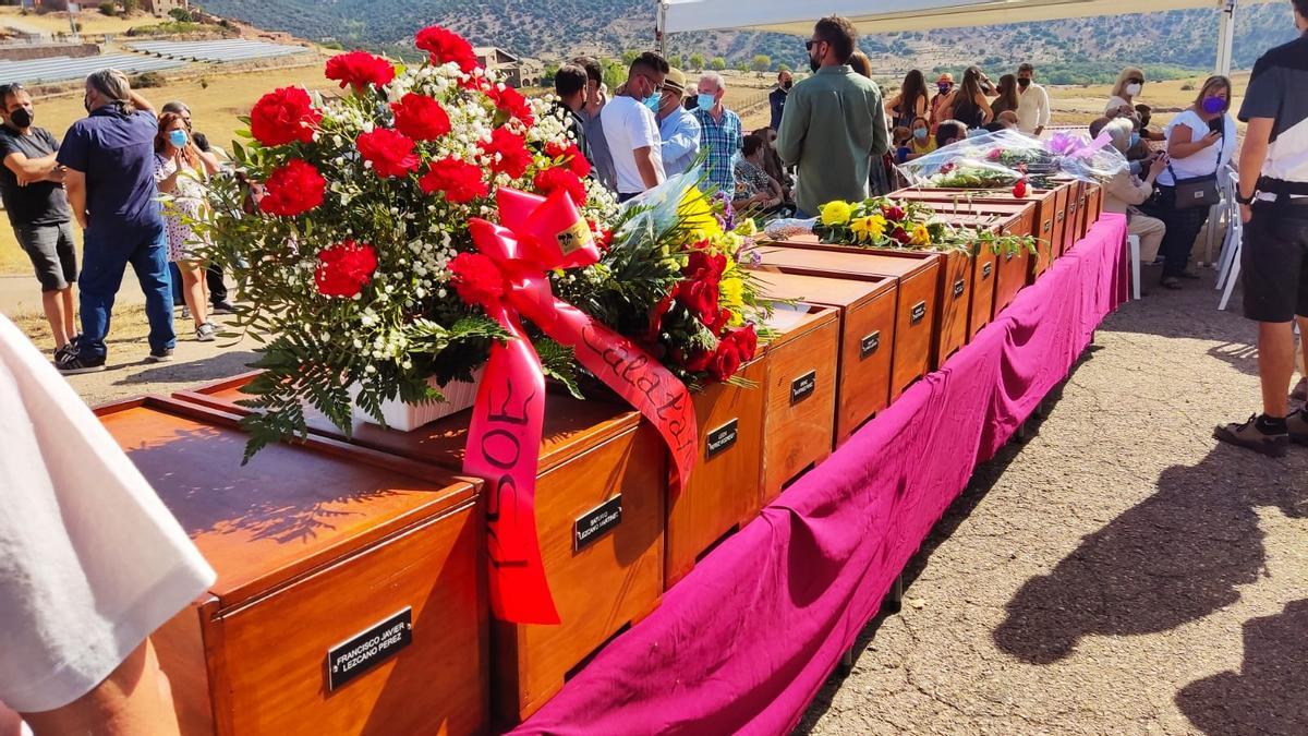 El homenaje ha otorgado «un último adiós digno» a las víctimas de la represión en el municipio.