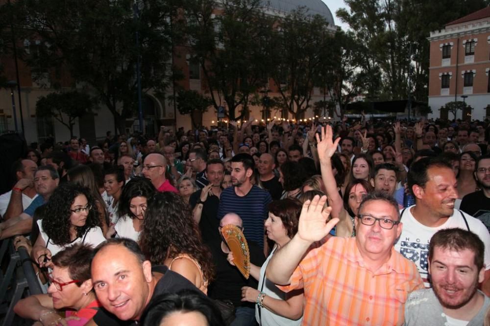 Concierto de Manolo García en el Cuartel de Artillería