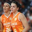 Elena Buenavida y Ben Abdelkader, en el partido ante el IDK Euskotren.