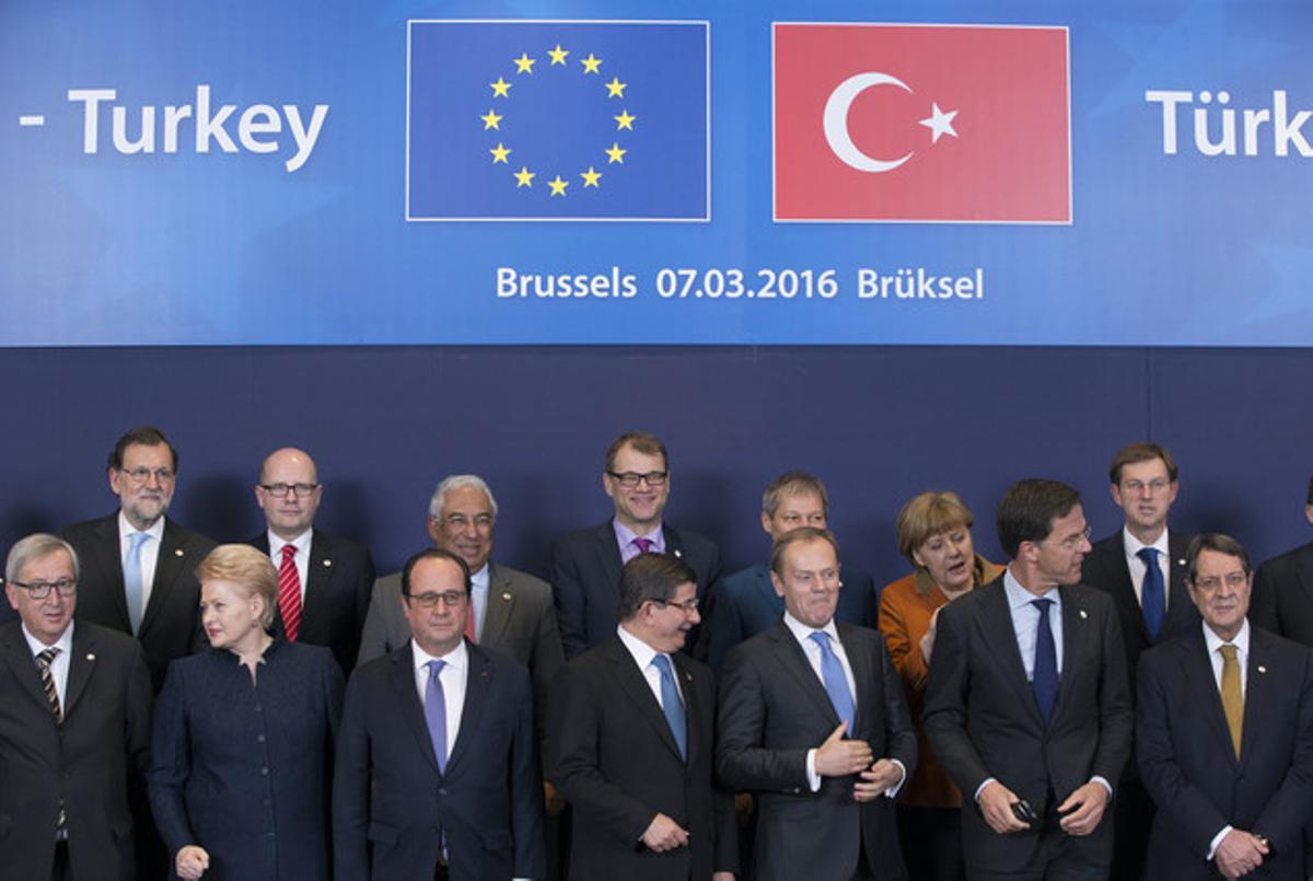 Turquia redobla les seves exigències a la UE per frenar l'arribada de refugiats