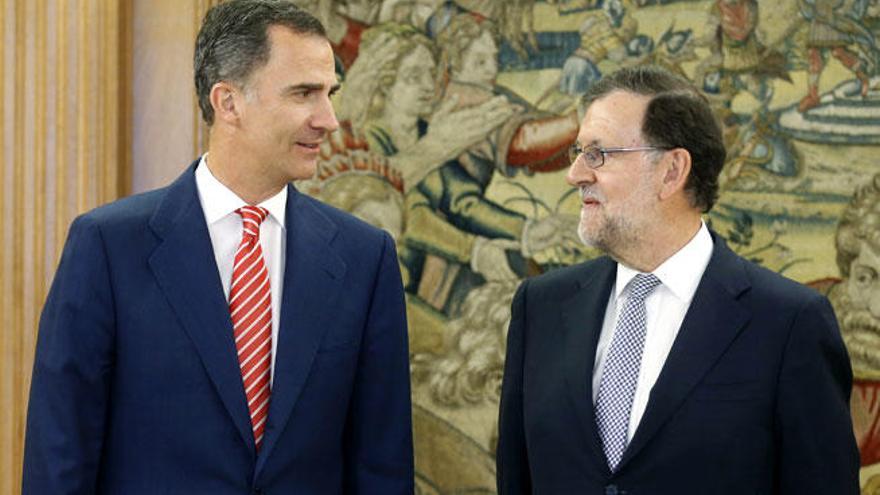 Rajoy, durante su encuentro con el Rey.