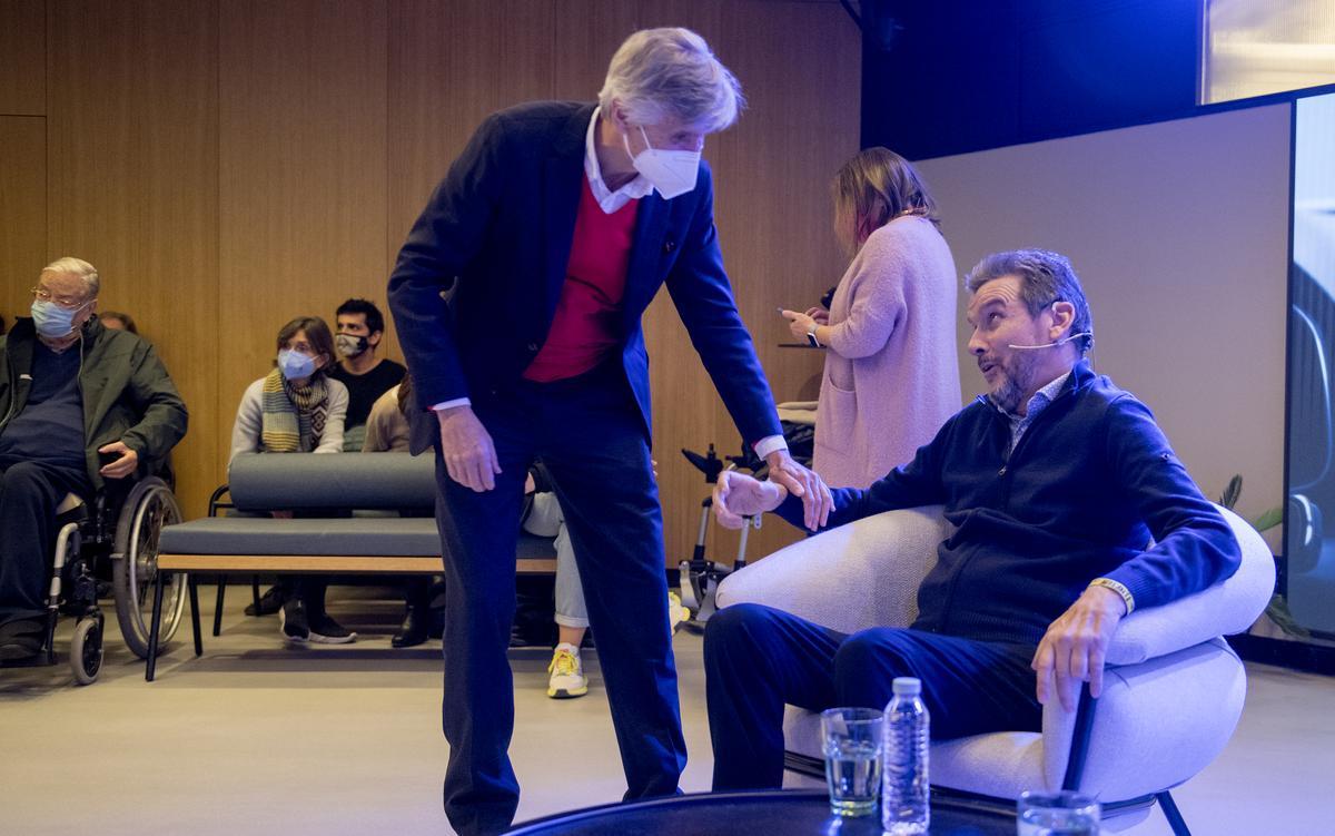 Juan Carlos Unzúe conversa con Josep María Argimon, Conseller de Salut, en el debate #afterwork organizado por El Periódico