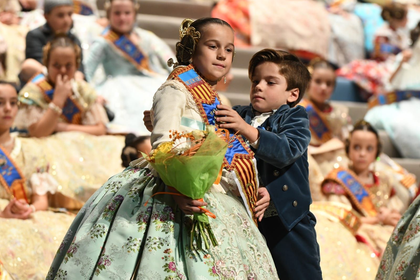 La exaltación de la reina fallera infantil de Burriana del 2023, en imágenes